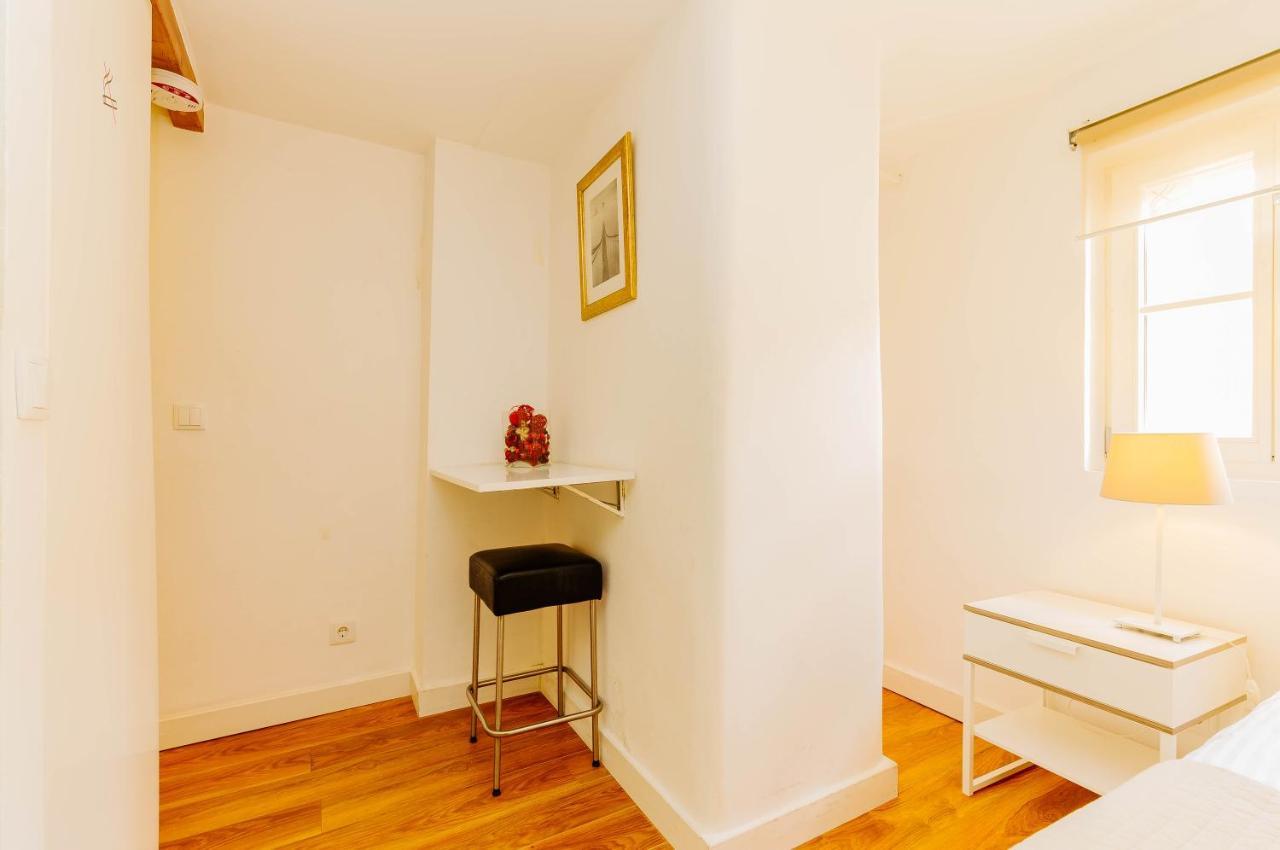 Rent4Rest Bairro Alto Charming 1Bd Apartment Lissabon Buitenkant foto